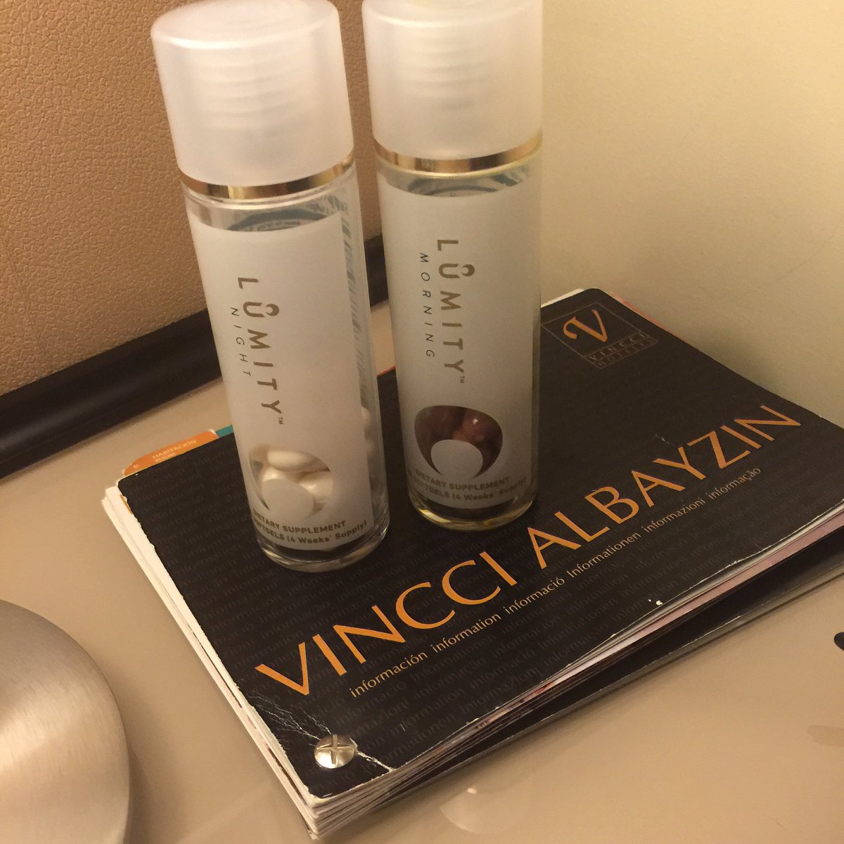 gsmsc50's tweet photo. Even when on holiday! @LumityLife @Vincci_Hoteles #lookaftertheskinyourein #onelifeonebody #EnergyWithin #sleepwell https://t.co/UVX4ogsjjz