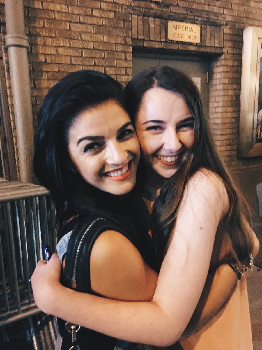 groffIins's tweet image. 