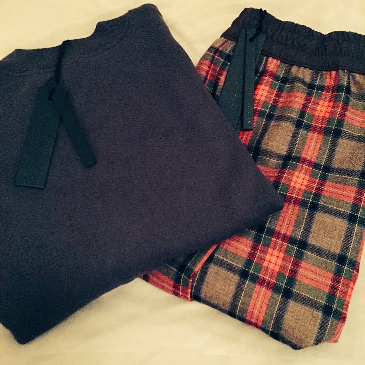 tothebang's tweet photo. 買った🔥🔥🔥
purposeはこれでいこ😎🙏🏻
#fearofgod #fourthcollection #jerrylorenzo #JustinBieber #PurposeTour #tokyo #GR8 https://t.co/thxsBc0wcQ