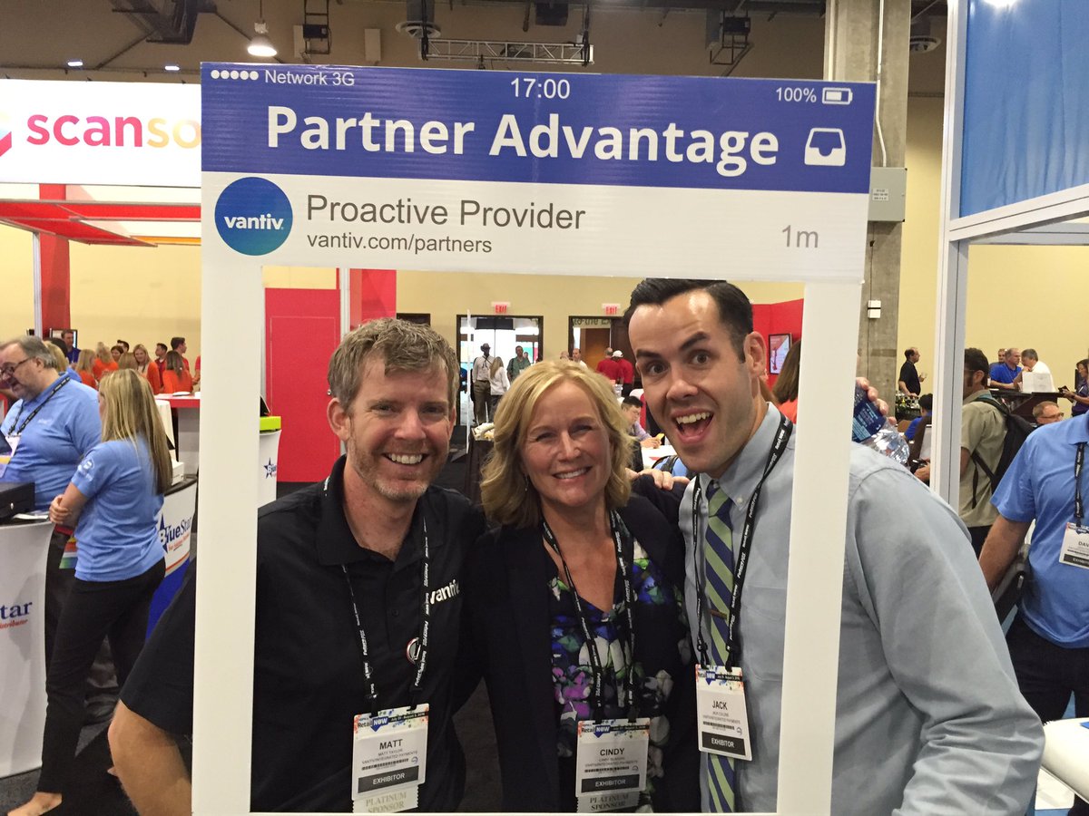 MattDowns7's tweet photo. #jackvs hanging with Matt T and Cindy B @Vantiv doing some antics #RetailNOW2016 #securitypays @Vantiv https://t.co/yKh7ENcK4e