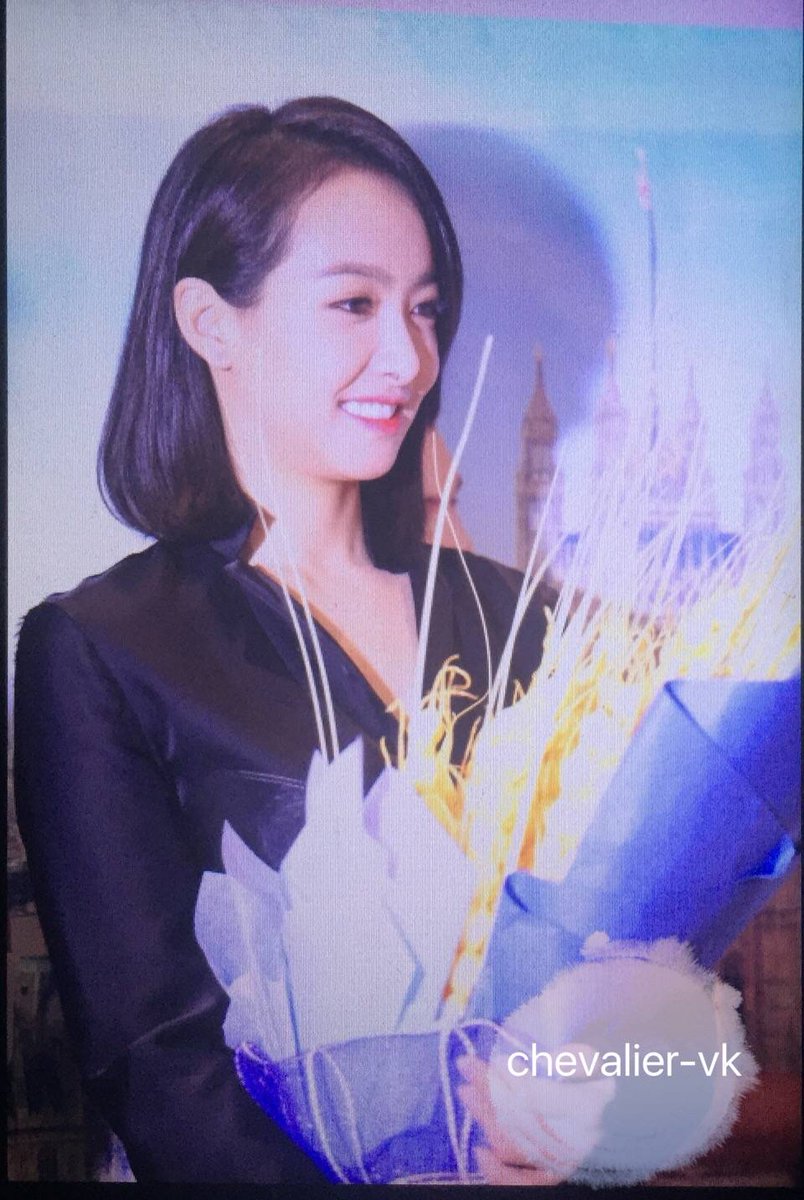 Vickryslove's tweet photo. My best friend's wedding presscon (160802) cr.owner #fx #victoria https://t.co/0OOiFAtveV