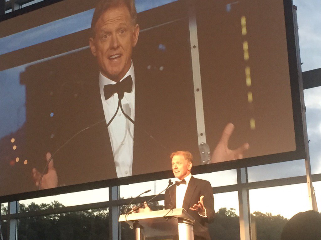SAVE_JON's tweet photo. "@mickeymcmanus Jamie Redford explains his challenges with a rare disease @SAVE_JON gala @heinzfield @jred5562 " https://t.co/4BWbgzRJA0
