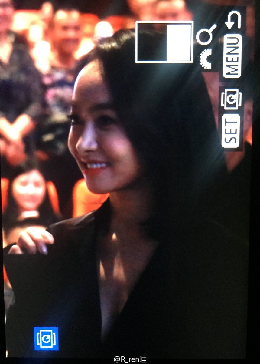 Vickryslove's tweet photo. My best friend's wedding presscon (160802) cr.owner #fx #victoria https://t.co/duGySM9D7b