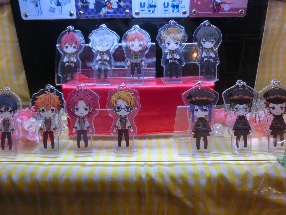 Namco梅田店 景品情報 あんさんぶるスターズ より8月上旬登場予定 きらどるアクリルパスケースvol 2 8月下旬登場予定 クリアアートキーホルダーvol 1 3階で先行展示しております あんスタ