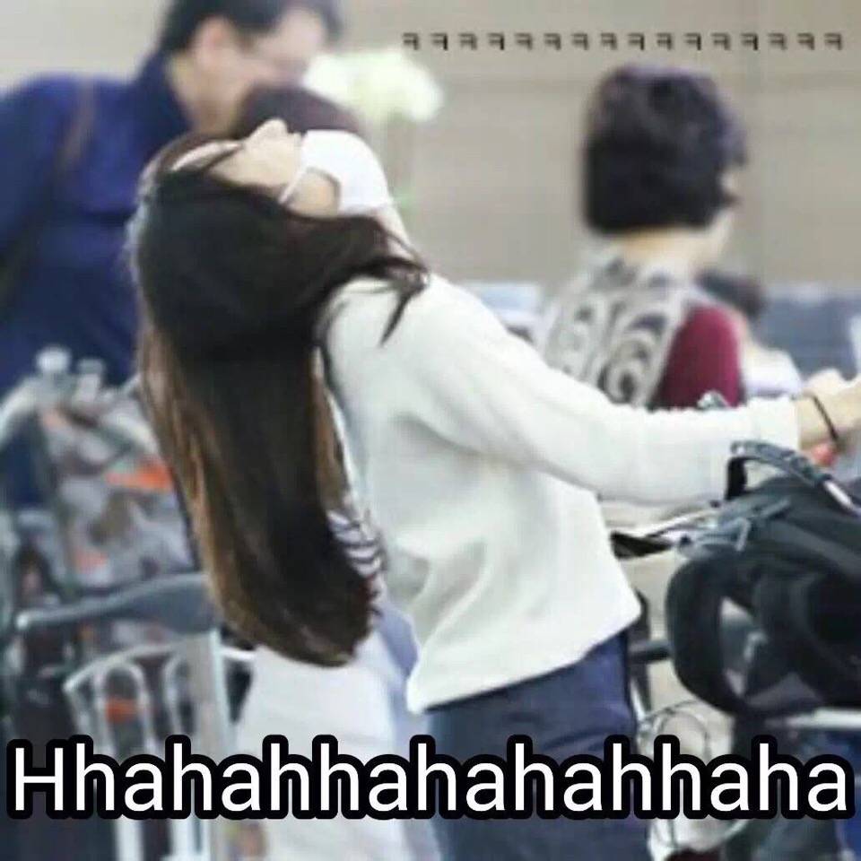 Vickryslove's tweet photo. The way they laugh😘 It's the cutest thing😁 #fx #krystal #victoria #krytoria cr.owner https://t.co/UuuvSmLJHg