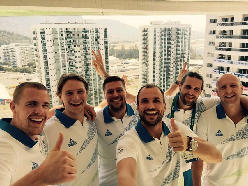 JDolenec11's tweet photo. Finally Riooooooo🇧🇷🇧🇷🇧🇷
#riovnas #uzivlaci #rioolympics #mislovenci #handball https://t.co/qq08MYCTXI