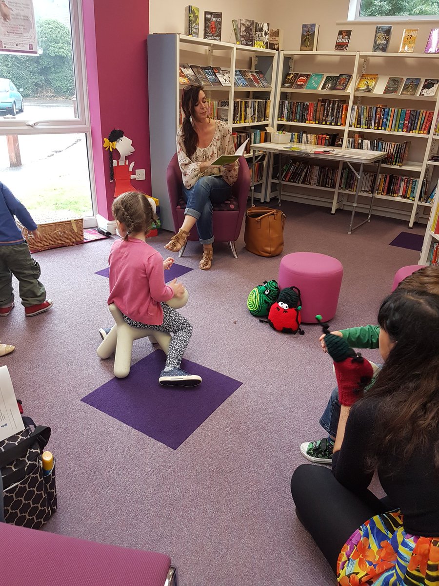 RBWM_Libraries's tweet photo. @lifeslittlebugs storytime happening now at #BoynGroveLibrary! Join us to learn some of life's lessons https://t.co/u9yK435UsW