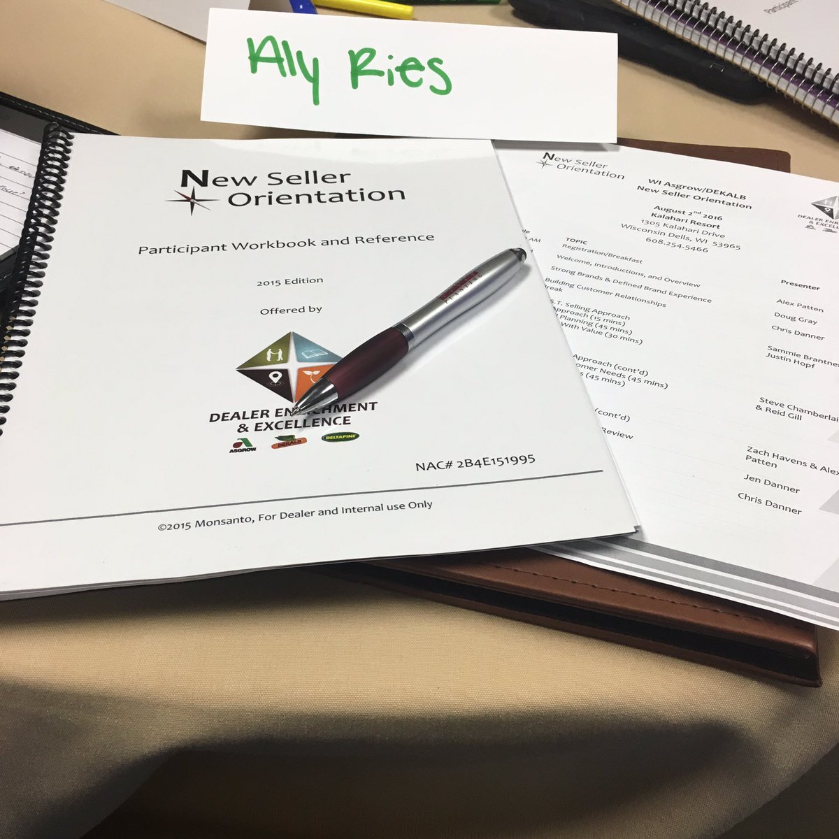 aly_ries's tweet photo. Learning a lot at the @Asgrow_DEKALB New Seller meeting. Rolling on in to selling season. #dealerexcellence https://t.co/FTvpzSmBGv