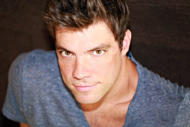 FemUnfiltered's tweet photo. #TallBrunetteAndHandsome @briandrolet joins us this week! @CineDopes #Dumbbells live @Mixology101LA @ChrissySoCal https://t.co/N4w8SxhkhU
