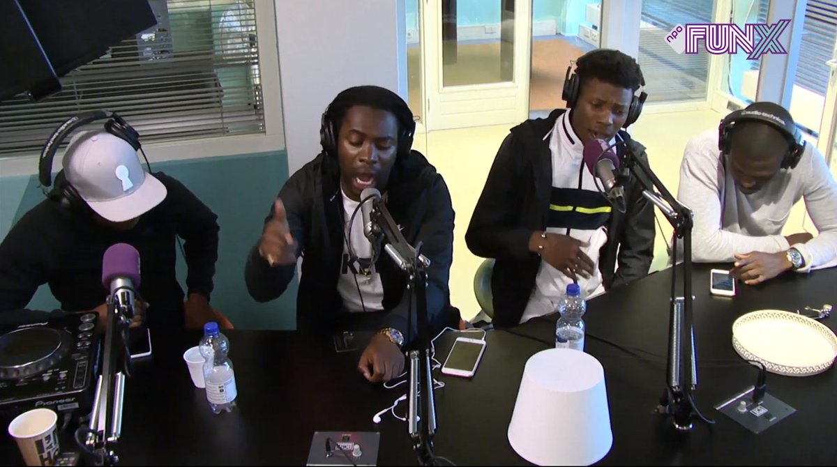 VIDEO: #Gass (Live bij FunX) met <a href="/manlikealias/">Sevn Alias</a>, @jasonfuturistic, <a href="/BKODURO/">BKO</a> en @JairzinhoRA bit.ly/2ar5wLv