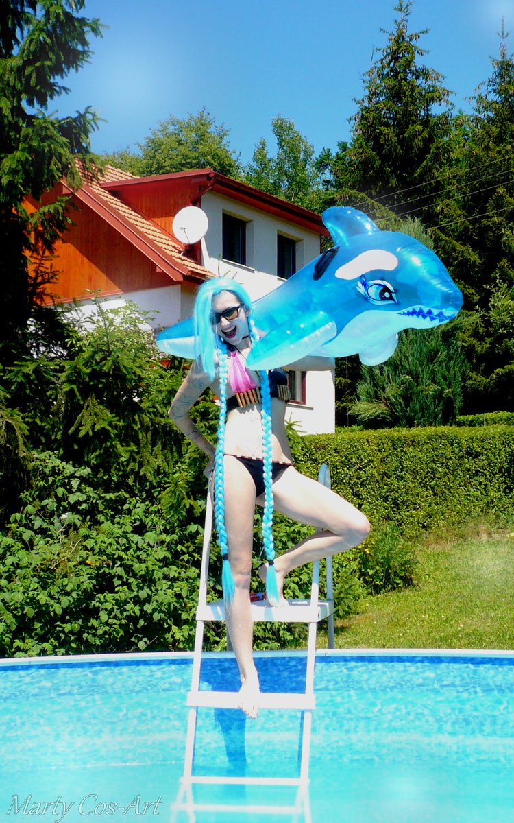 MartyNovotna's tweet photo. #PoolParty #Jinx(#LeagueofLegends)
#Cosplay:#MartyNovotna
FB page: https://t.co/HQzZyDoDhz
#poolpartyjinx #lol #game https://t.co/vdyQqvhQjs