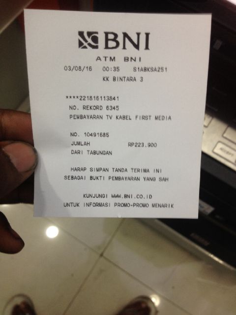 WSutejaD1's tweet photo. @FirstMediaCares kita sudah bayar lho! https://t.co/P7mFQ9MduW