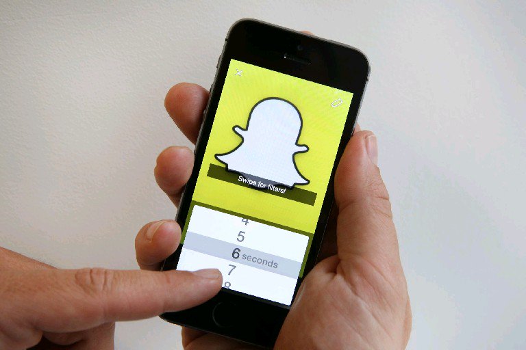 NeXtbuffnews's tweet photo. "As a frequent Snapchat user, I got to thinking: Why do we love Snapchat so much?" https://t.co/rLDAwMt8e0 https://t.co/uHmZYnodtC