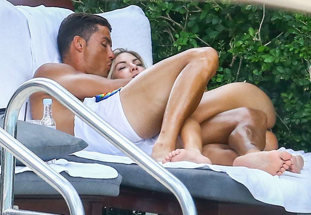 Cristiano Ronaldo has a new girlfriend? 