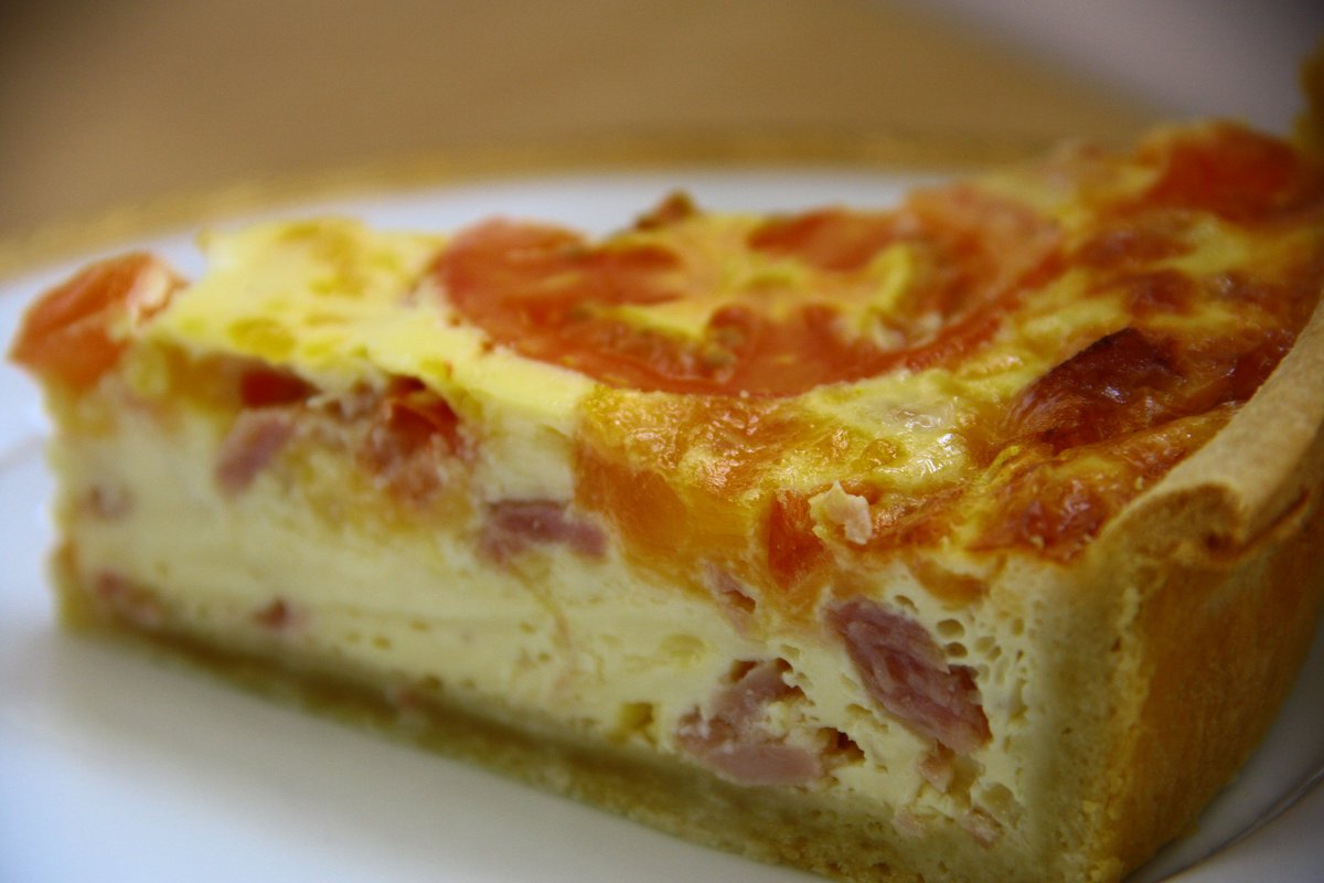 ****Week special **** 
Quiche Lorraine comes with cheese &amp; ham and tomato.Available for Wholesale and Small Retail