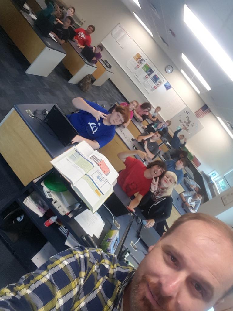 MrWebb_Prosser's tweet photo. CHS PC Technology #BeGreater #chstechnology https://t.co/8YuXHm6iVc
