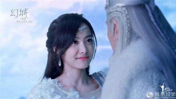 Korseries's tweet photo. วิคตอเรีย f(x) - เฝิง เส้าเฟิง ระหว่างถ่ายทำละครจีน "Ice Fantasy" ช่อง Hunan TV น่าดูจังงง😍❄️ https://t.co/pi8RlQR2ux