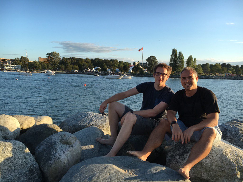 Look what I found in Vancouver: ex @aca_it colleague <a href="/TechieB/">Bart Fransen</a>. Wish u good luck over there!