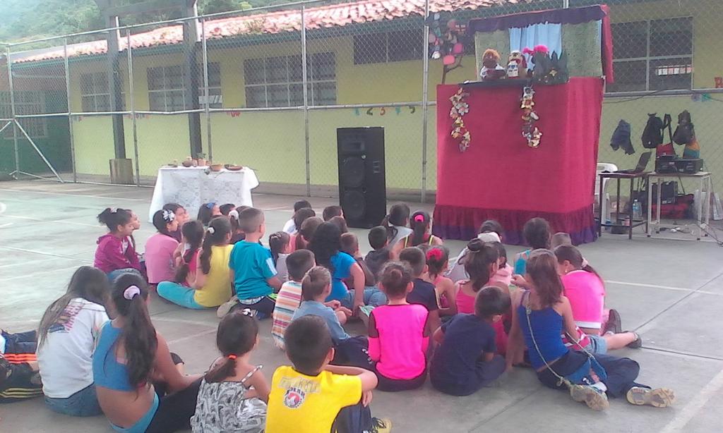 ¡Equipo ZET sembrando la nueva cultura recreativa! Inició el #PlanVacacionalComunitario2016 en el municipio Torbes.