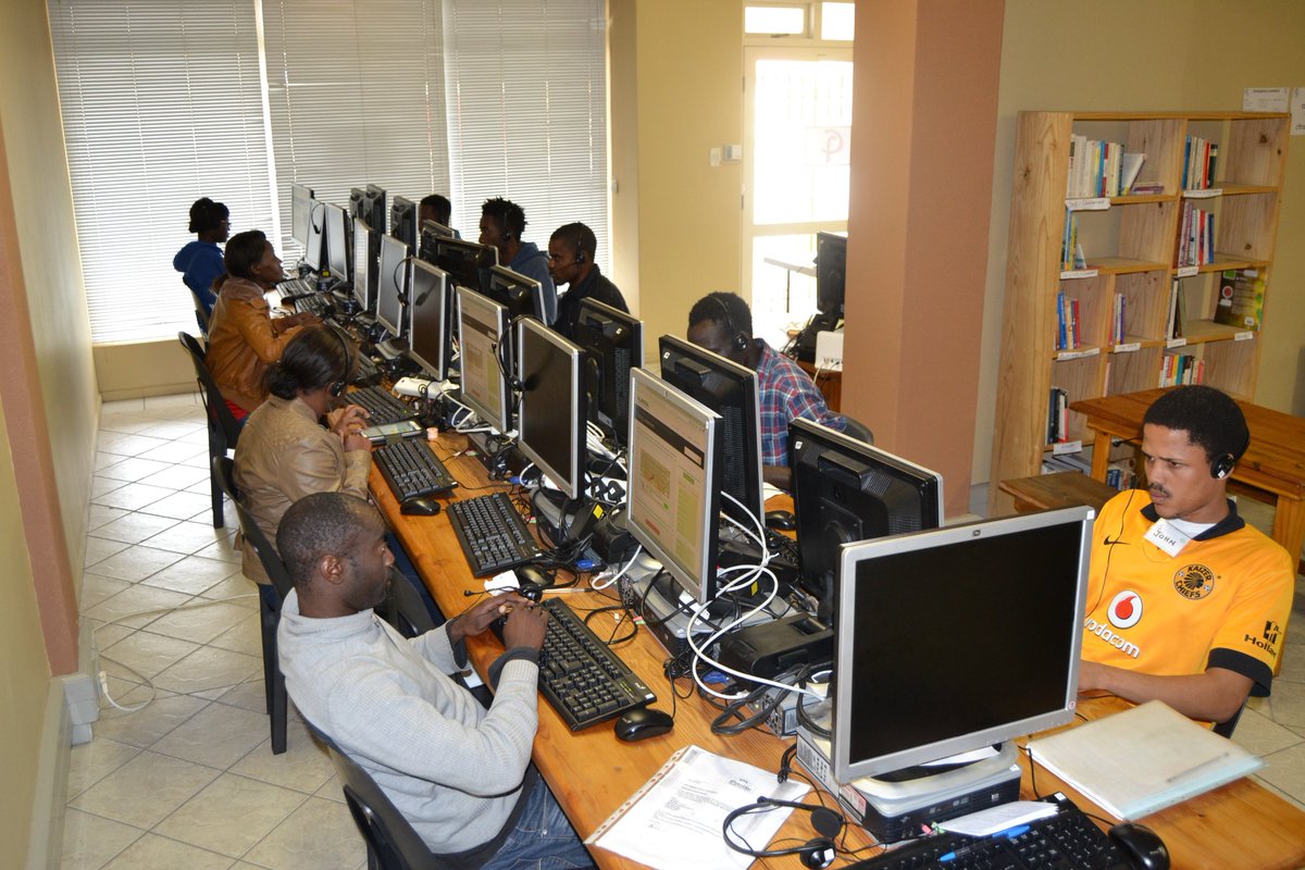 cfd_institute's tweet photo. Busy on their computers, they are all progressing very well. very proud!! https://t.co/9sbTu1OL7R