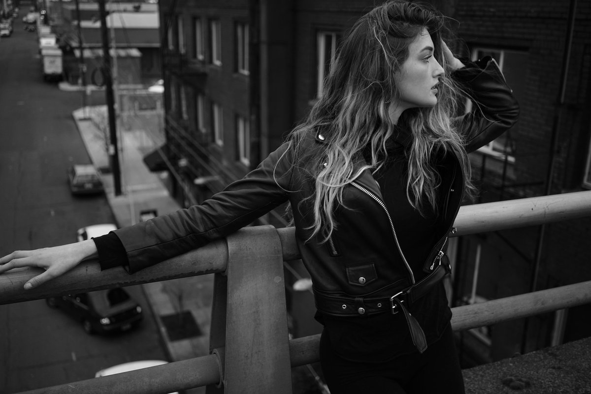 City dreaming. Photographer Gabriel Everett. #BLURmgmt