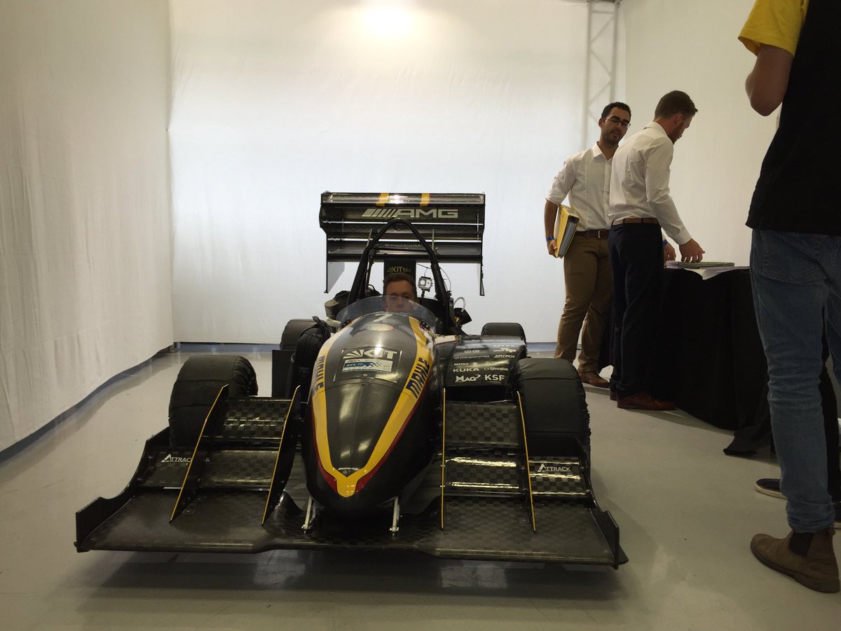 Rennteam_0711's tweet image. Our friends from @KA_RaceIng had their #EngineeringDesign and #CostReport right next to us. How did it go?#FSAustria