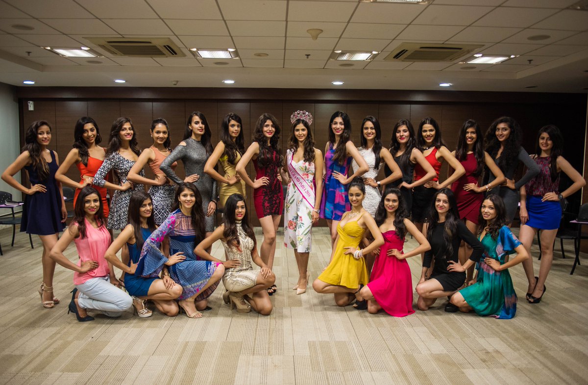 ScreamBiscuit's tweet photo. Campus Princess 2016 season 2 had a motivational talk by Miss Grand India 2016 @PankhuriGidwan1  
#screambiscuit https://t.co/cMif04vfLk