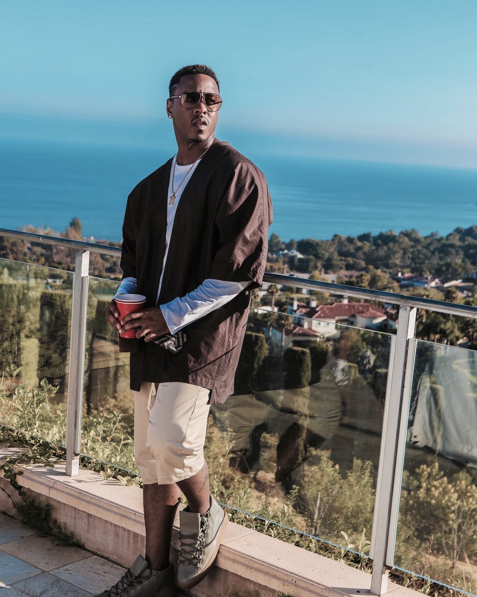 representclo's tweet image. #PassDat @jeremih in the Dusk Kimono... Releasing soon.