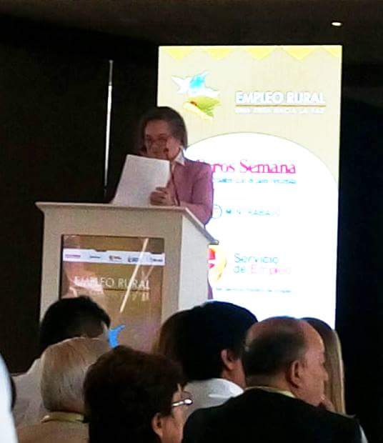 PraderaCrece's tweet photo. Buenos días, hoy participando del Foro Organizado  sobre el Empleo Rural en alianza con el Ministerio del Trabajo. https://t.co/4eVgtsUVr7