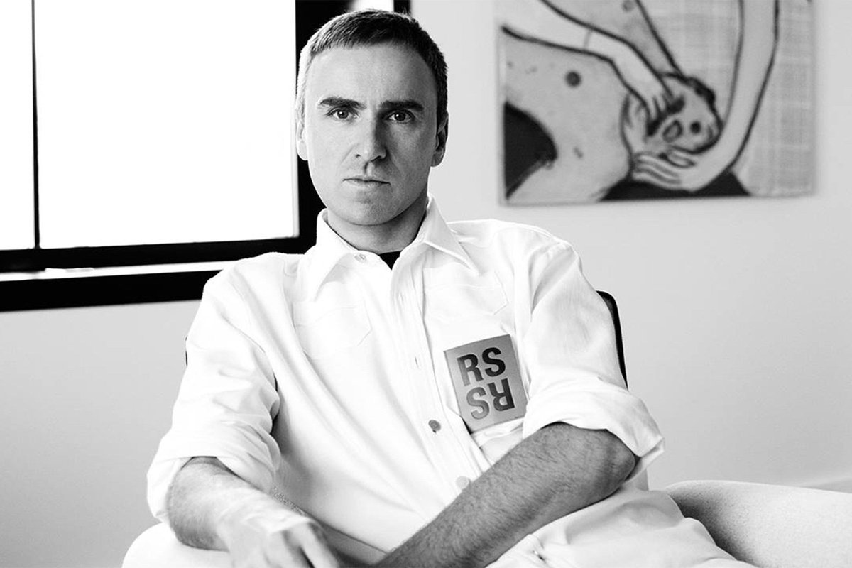 BritishVogue tweet picture
