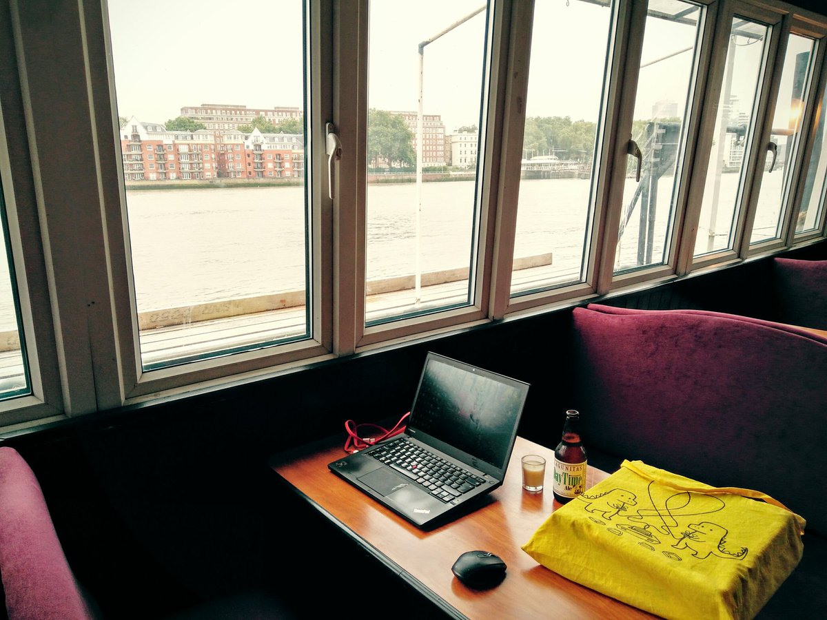 Robin_B's tweet image. Working from a barge today! #splashjam