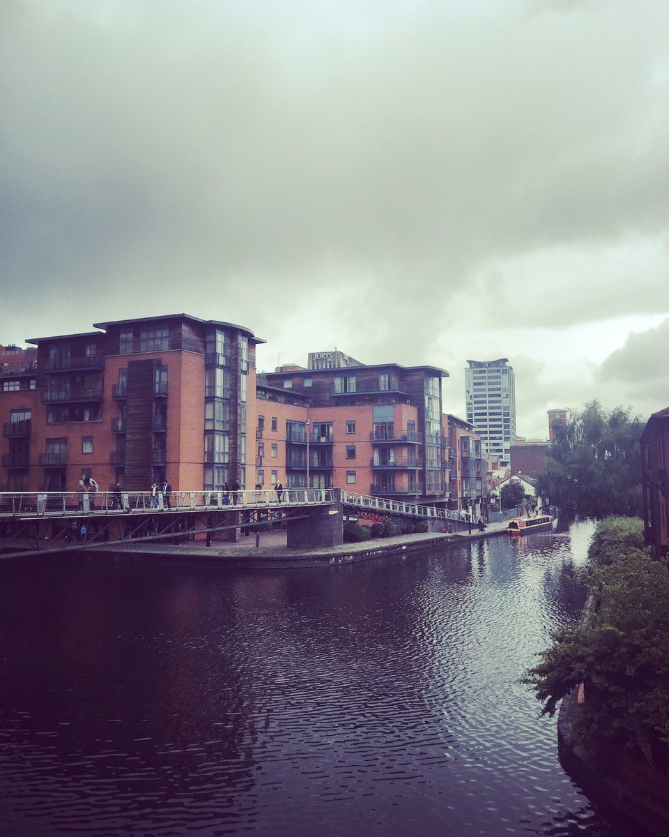 VictoriaEllen18's tweet photo. Escape to the city today @Mailboxlife &amp; a cheeky burger @GasStSocial 🍔 #burgergoblin #lovebrum #lifemadebeautiful https://t.co/8gS10r4vE4
