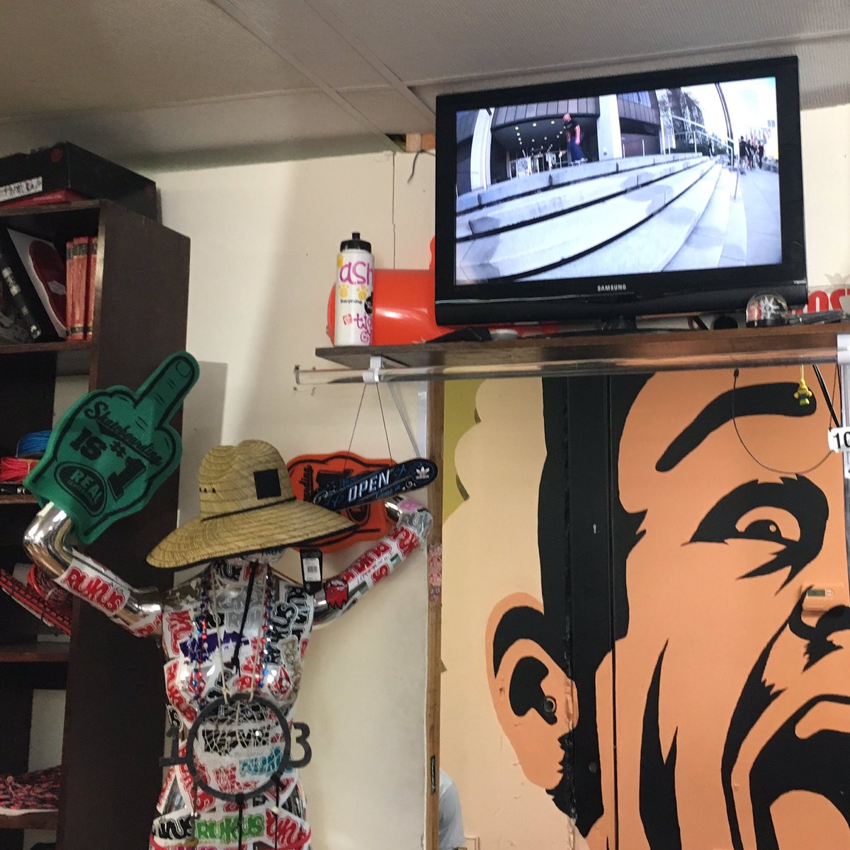 PointaTV's tweet photo. @PointaTV welcomes Ruckus Skate Shop. Baton Rouge, LA #pointofpurchasevideostreaming https://t.co/p1Jg7tOkbw