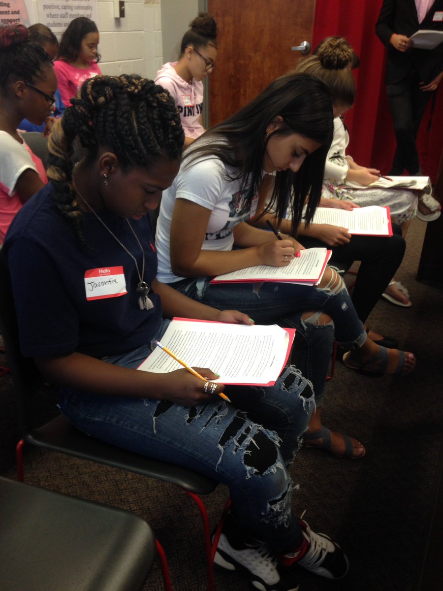 senecaprelaw's tweet photo. Packed house for Seneca Mock Trial Camp! Future attorneys in action. @SenecaPrincipal https://t.co/ctw1kOmQEy