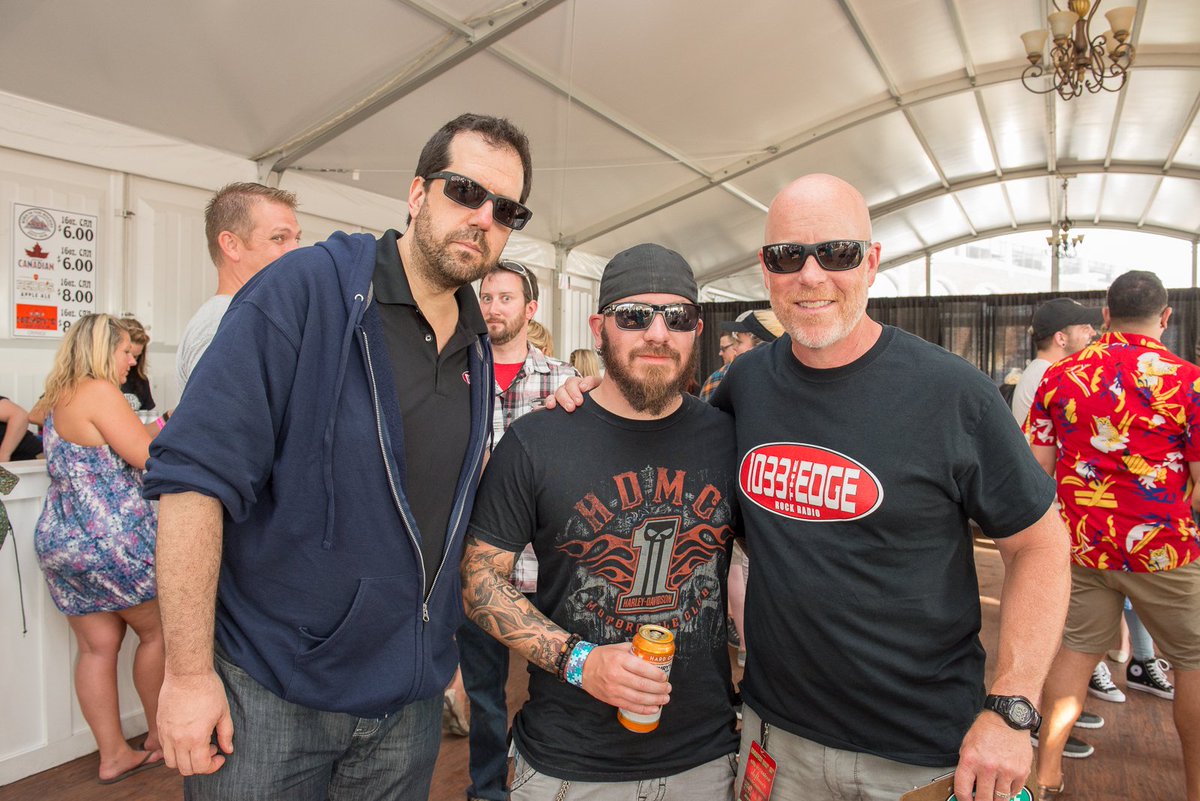GustoBuffalo's tweet photo. Of course @ShreddandRagan were at @1033TheEdge's #Edgefest2016. Recognize anyone else?
https://t.co/YP209ytbE5 https://t.co/179fxqG99v