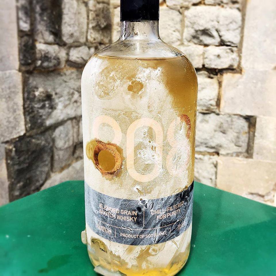 8o8drink's tweet photo. Stay chilled this summer! ❄️❄️🍹🍹
#8O8 #ChillFiltered #WhiskySummer https://t.co/TaPdFjAiM6