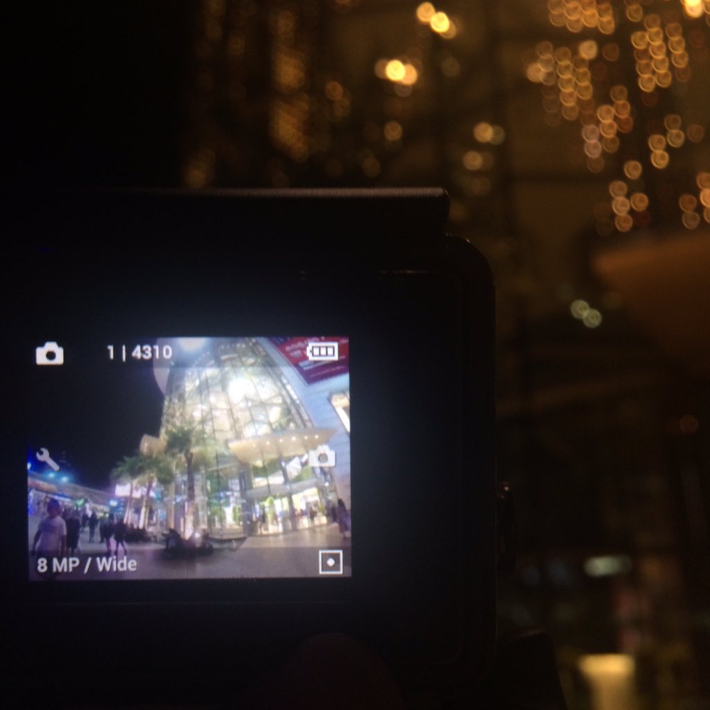 folkdo_'s tweet photo. #Paragon สวย ด้วย #GoproHEROplus 📸 ความ wide ได้ใจจริงๆ https://t.co/FRzAh8hk1m