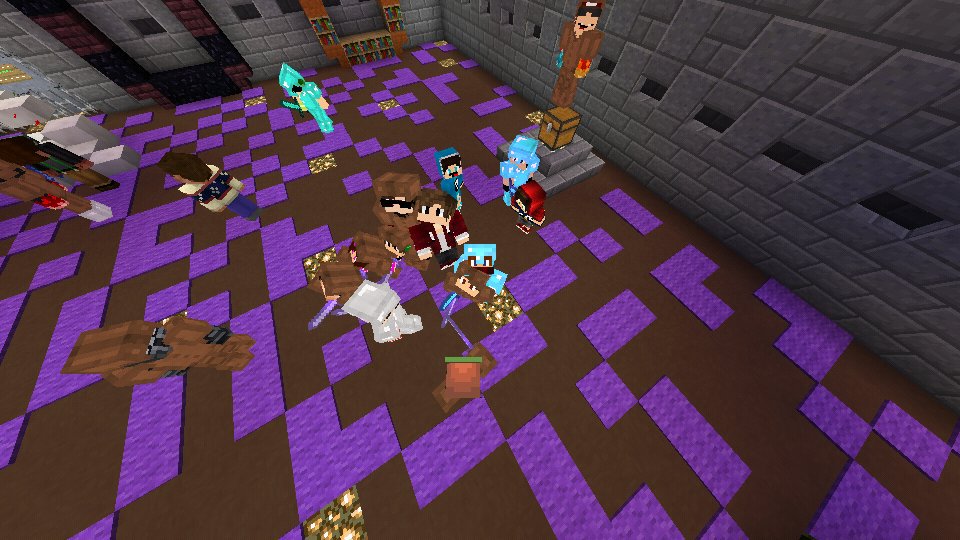 MedeirosVirtual's tweet photo. Tenho muitos Inscritos no server @SkyBattleMCPE <33 obrigado pelo carinho Galera!! :D https://t.co/J9rBBjVz9K