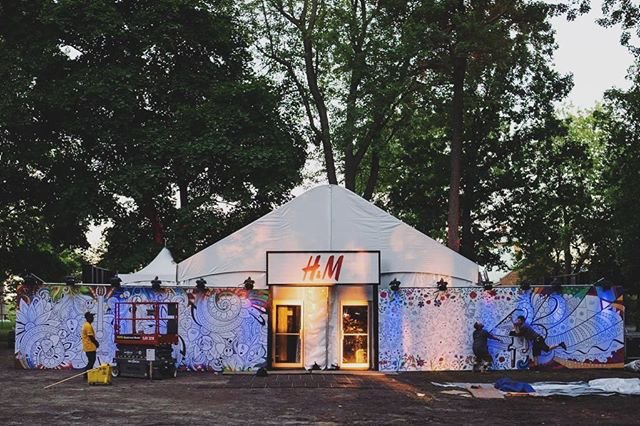 StudioGraphicsM's tweet photo. @osheaga x @HM wall install 2016 Montreal, add a printed canvas wall to your office decor! Give us a call!! #osheaga https://t.co/Avt7rTa4vw