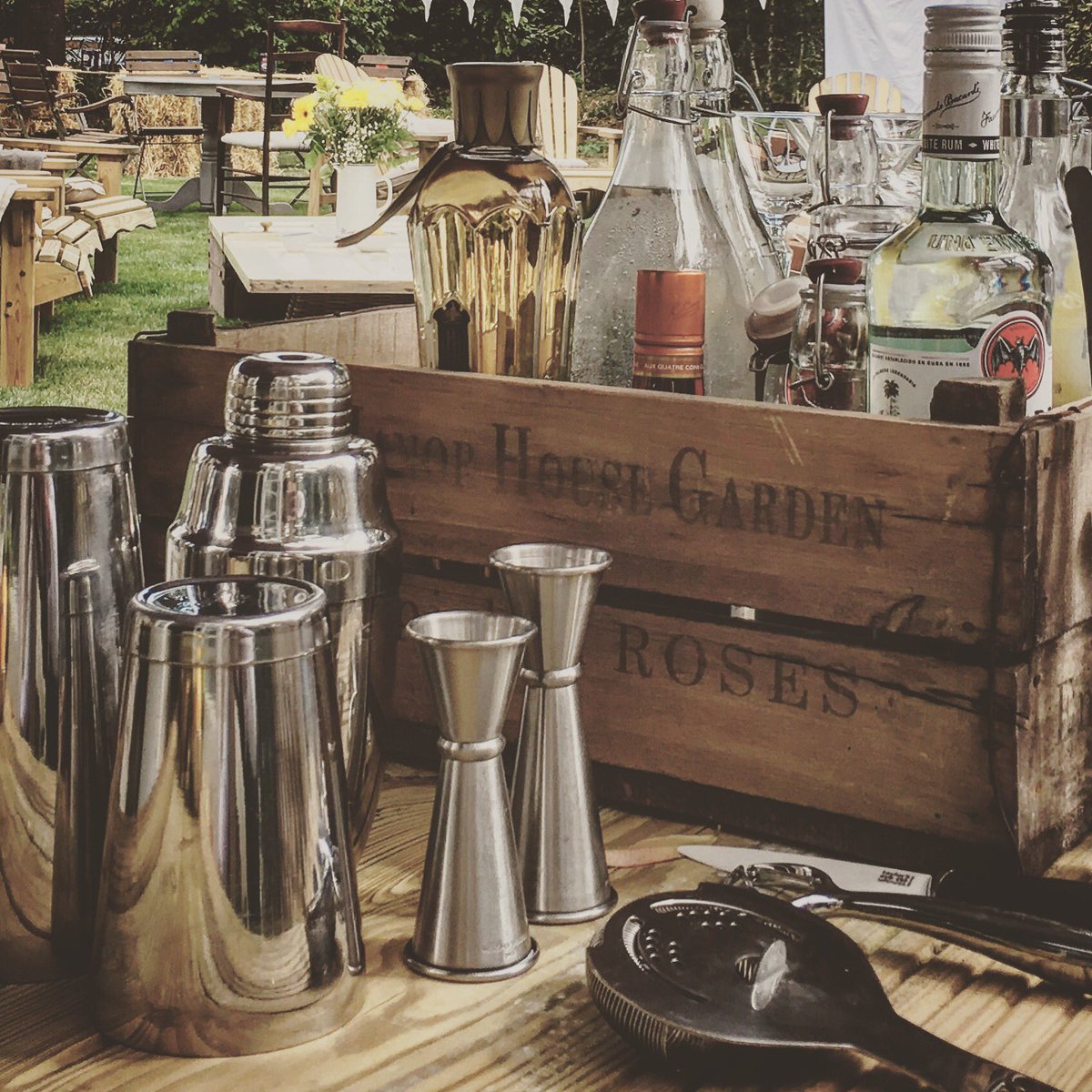 thewrensnestbar's tweet image. @CocktailKingdom tools all set up and ready to go for one of our #somerset pop up #cocktailbars