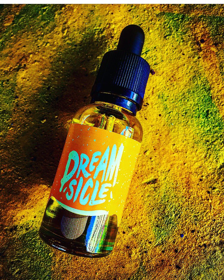 Shae_Pae_'s tweet photo. Your favorite orange creamsicle in a vape!#vapecommunity #quitsmoking #vapefamily #vapeculture #vapenation #vapelife https://t.co/yS73wEe6Bs