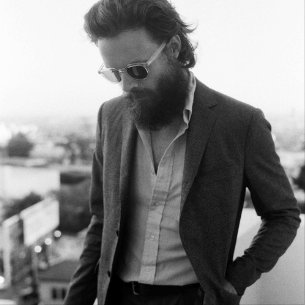 RockOnFireMX's tweet photo. Escucha la nueva rola de @fatherjohnmisty 'Real Love Baby' #Rockmonitor #nuevamúsica
https://t.co/2WMIQkwOG4 https://t.co/Uc2kPF6JVX