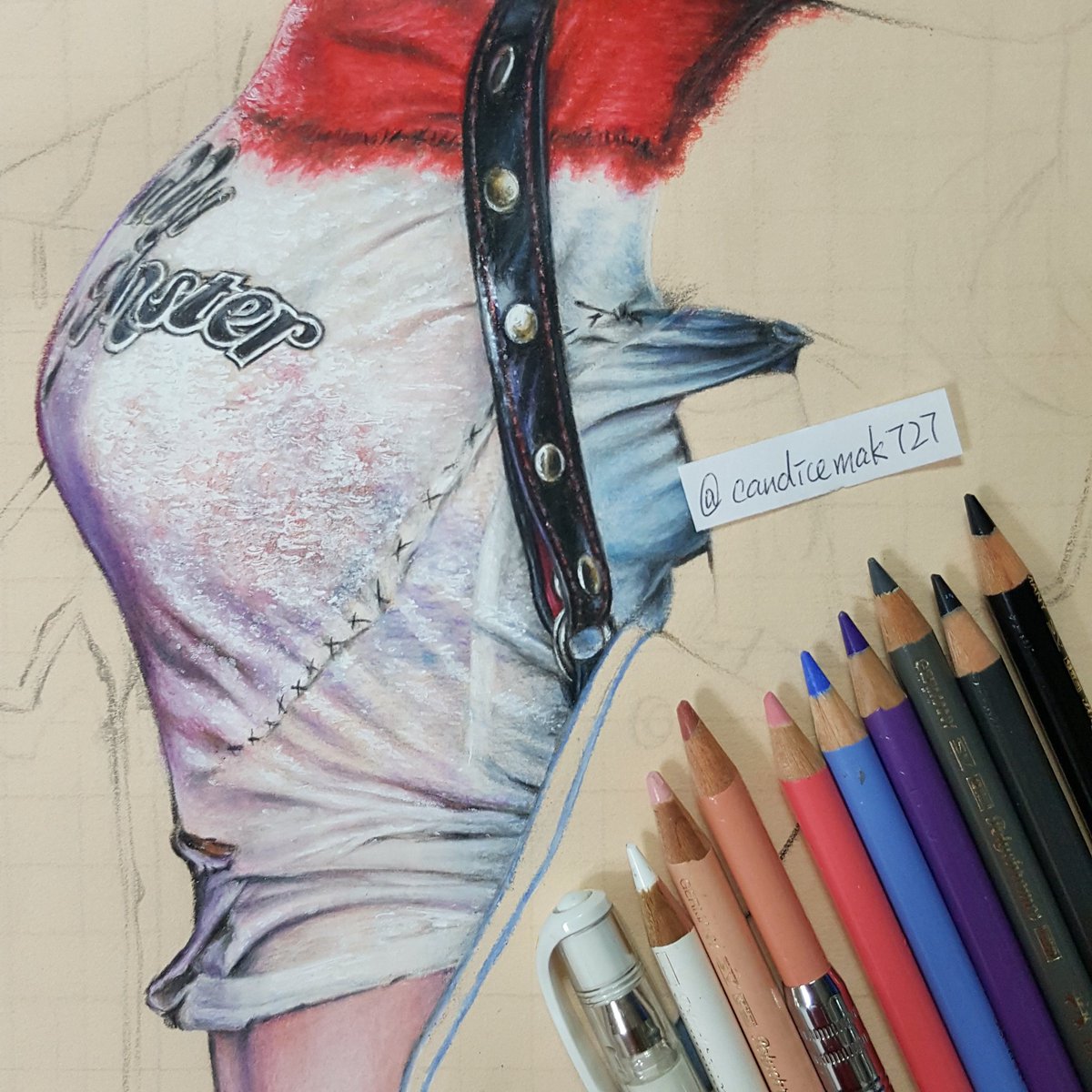 CandiceMak1's tweet photo. Details Details  Details...💀💀💀
@FaberCastell
#suicidésquad #harleyquinn #fabercastellpolychromos #coloredpencil #wip https://t.co/58mMrRV4AG