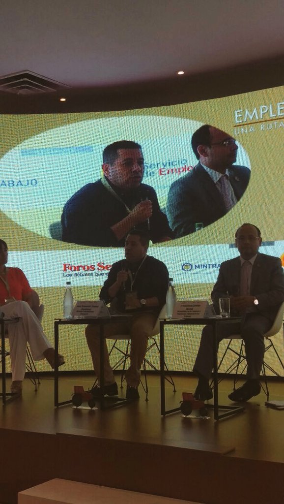 #AHORA Alcalde de <a href="/Sabanalargacas/">Alcaldía Sabanalarga</a> <a href="/IngJoseASuarez/">José Armando Suárez</a> inicia su participación como Panelista de@ForosSemana #EmpleoEsPaz