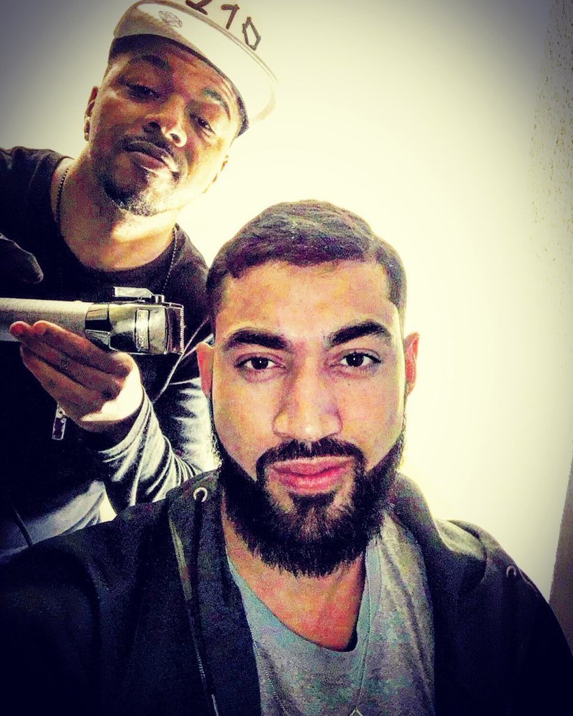 BarberSalonTalk's tweet photo. Family ties run deep. #Barbershop https://t.co/HulKUnd3qO (via Twitter https://t.co/wGyX9faVoo) https://t.co/bw9wAkXeOY