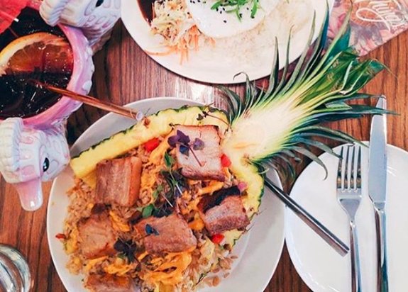 #TreatOfTheWeek might be our fave dish of summer-pineapple fried rice from <a href="/missthingsbar/">Miss Thing's</a>: bit.ly/2arWfTt