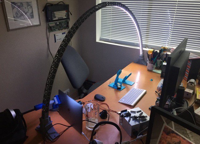 XatakaHome's tweet photo. Puedes fabricarte esta lámpara LED tu mismo con una impresora 3D https://t.co/Vd26fzEeRL https://t.co/03sXD4q6lf