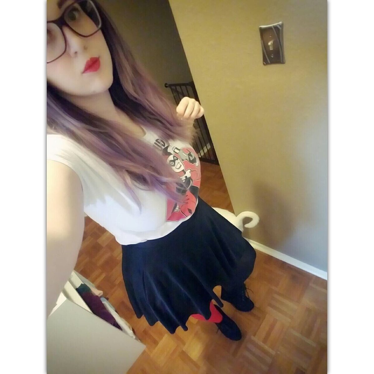 JesterBre's tweet image. Day 2 of #BatmanWeek. Gotta represent my queen. Never wore these tights before and I love them so much. Also. Wampa.