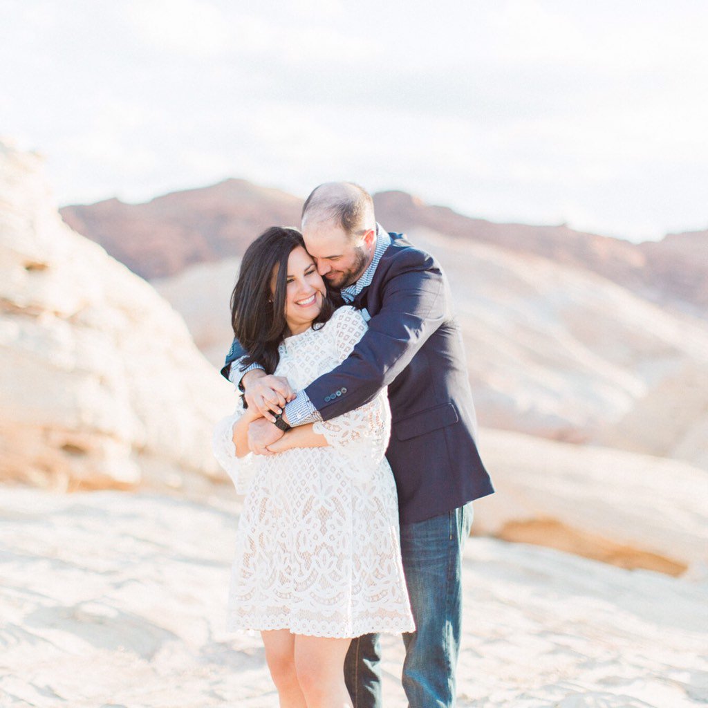 susieandwill's tweet photo. Maxi and Jeremy rocking their engagement session, along with that beautiful desert glow ❤️ #engaged https://t.co/O7IZpa8ZrJ