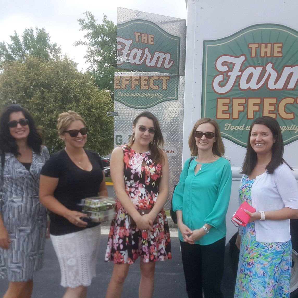 idirectgov's tweet photo. @thefarmeffect Thank you for coming out today! Love our sandwiches, especially the #soultrypoultry! See you soon! https://t.co/MoJeElAQUl